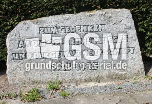 Kriegsgräbergedenkstätte-041.jpg
